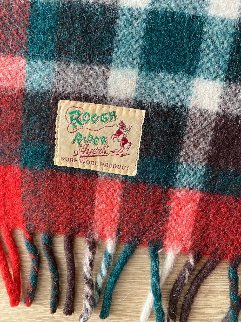 Rough Rider Ayers’ Pure Wool Throw - Picture 2 of 2